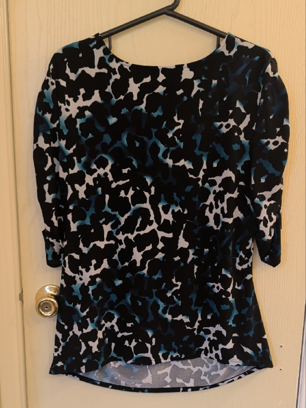 Alfani Women’s Abstract Print Hi-Low Top | XL | Blue Black White Stretch Blouse - Picture 2 of 6